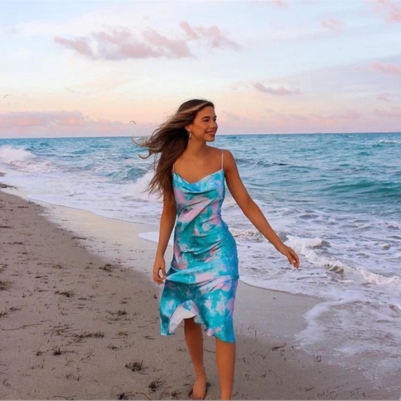 Lovers + Friends Sabrina Midi Dress - Picture 2 of 12